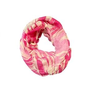 NWT The Royal Standard Pink and Cream Chevron Ombre Infinity Scarf